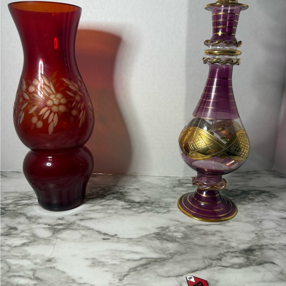 Elegant Red and Gold Glass Vase